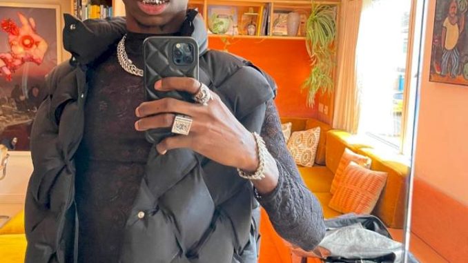 Singer, Blaqbonez Reveals Why He Stopped Watching People's Instagram And Snapchat Stories