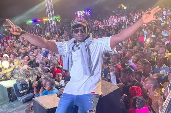 Dj Venum Performs Alongside BBNaija Stars For Hermes' Homecoming Event (Video)